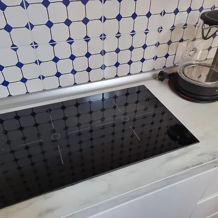 Luxury 2 Bedroom In The Heart Of *