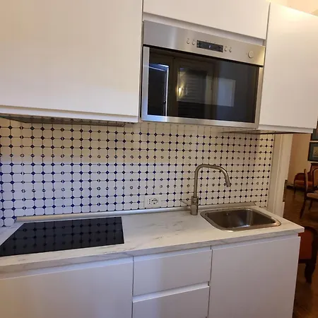 Luxury 2 Bedroom In The Heart Of *