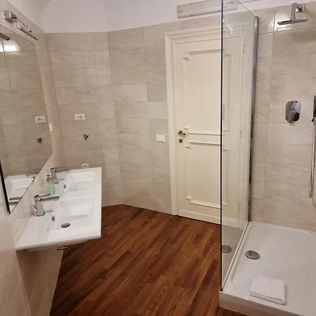 Luxury 2 Bedroom In The Heart Of Rome